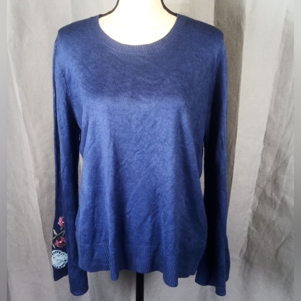 Faded Glory Blue Sweater Floral Embroidered Crew Neck XL